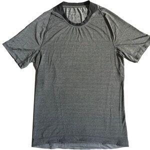 LULULEMON CHARCOAL GRAY‎ SHORT SLEEVE ATHLETIC T-SHIRT SIZE MEDIUM